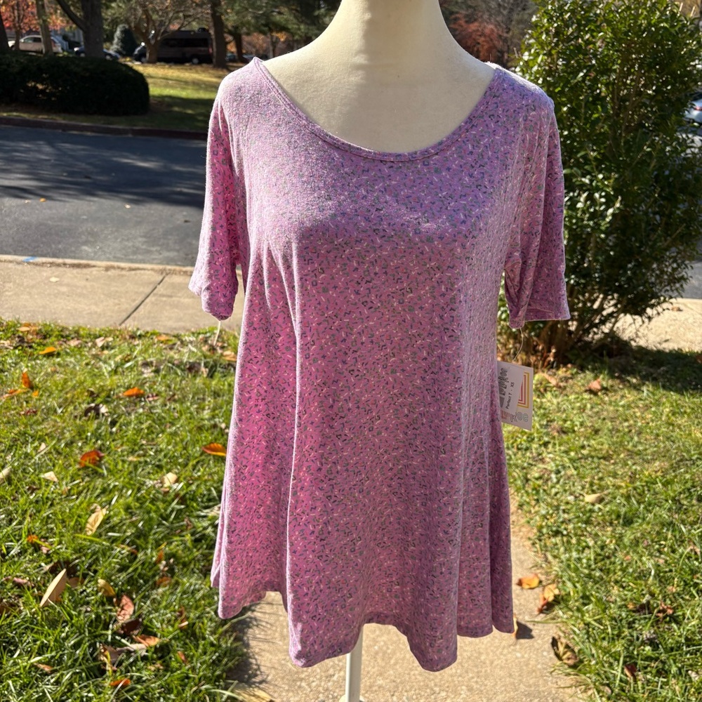 LuLaRoe Pink Confetti Perfect Tee Women’s Size XS NWT